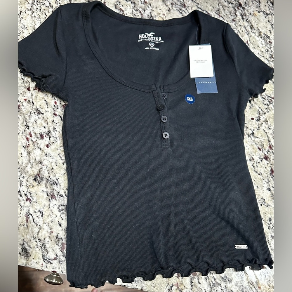 NWT Hollister top. Size xxs juniors.